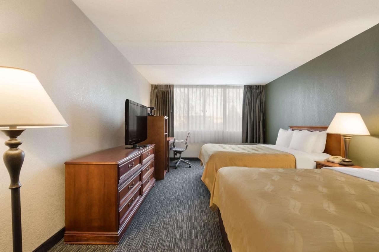 Quality Inn Джолит Экстерьер фото