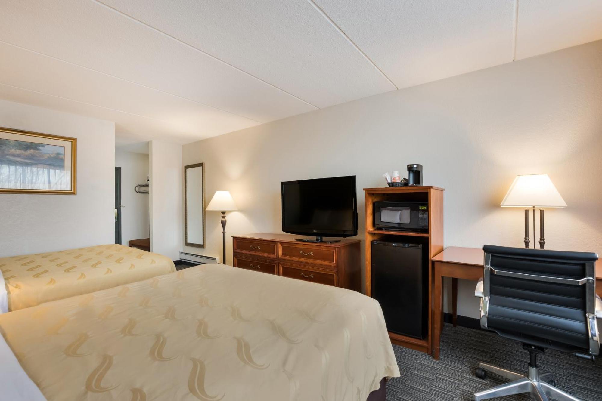 Quality Inn Джолит Номер фото